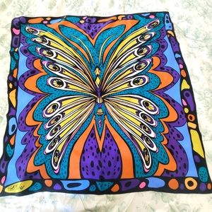 BRAND NEW WITH THE ORIGINAL BOX SILK SCARF BY BOB MACKIE 35X35 INCHES